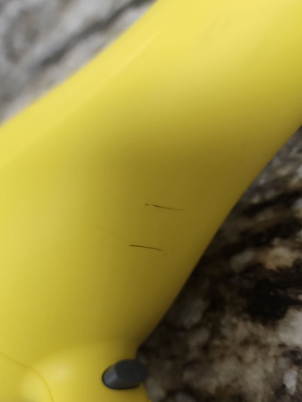Drybar Buttercup Travel Blowdryer. - Picture 7 of 14